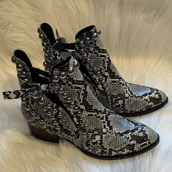 Jeffrey Campbell Rylance ST Studded Bootie - Picture 4 of 12